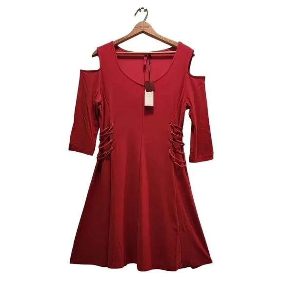 NEW Love Scarlett Womens Tomato Cold Shoulder Sleeve Fit & Flare Dress Size PL - Picture 1 of 5